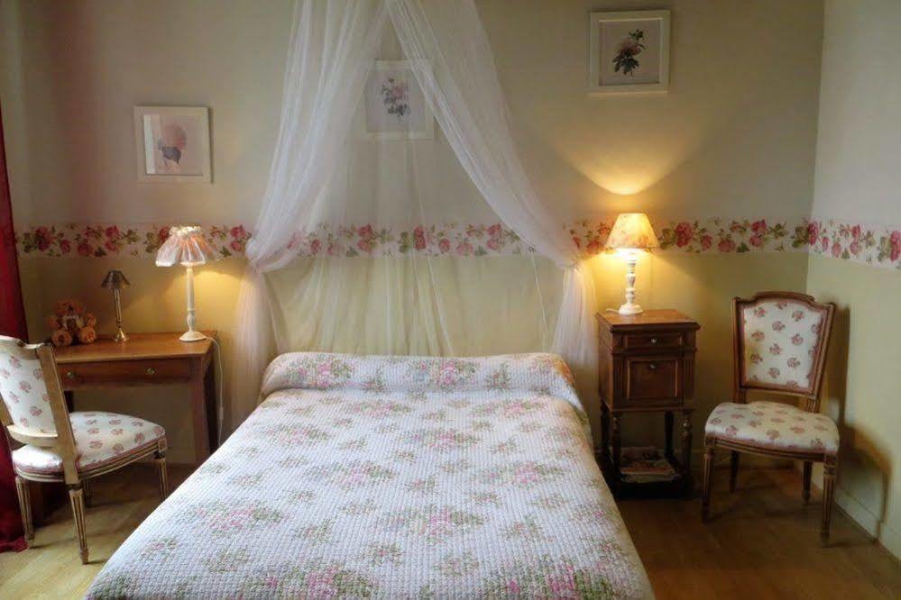 Aux Trois Fontaines Bed and Breakfast Eynesse Buitenkant foto