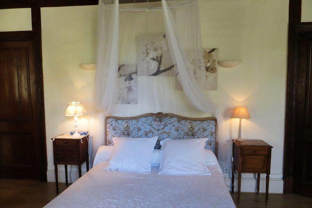 Aux Trois Fontaines Bed and Breakfast Eynesse Buitenkant foto