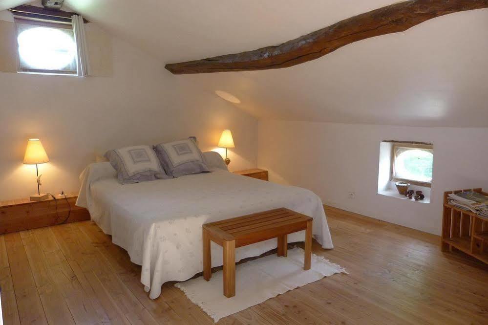 Aux Trois Fontaines Bed and Breakfast Eynesse Buitenkant foto