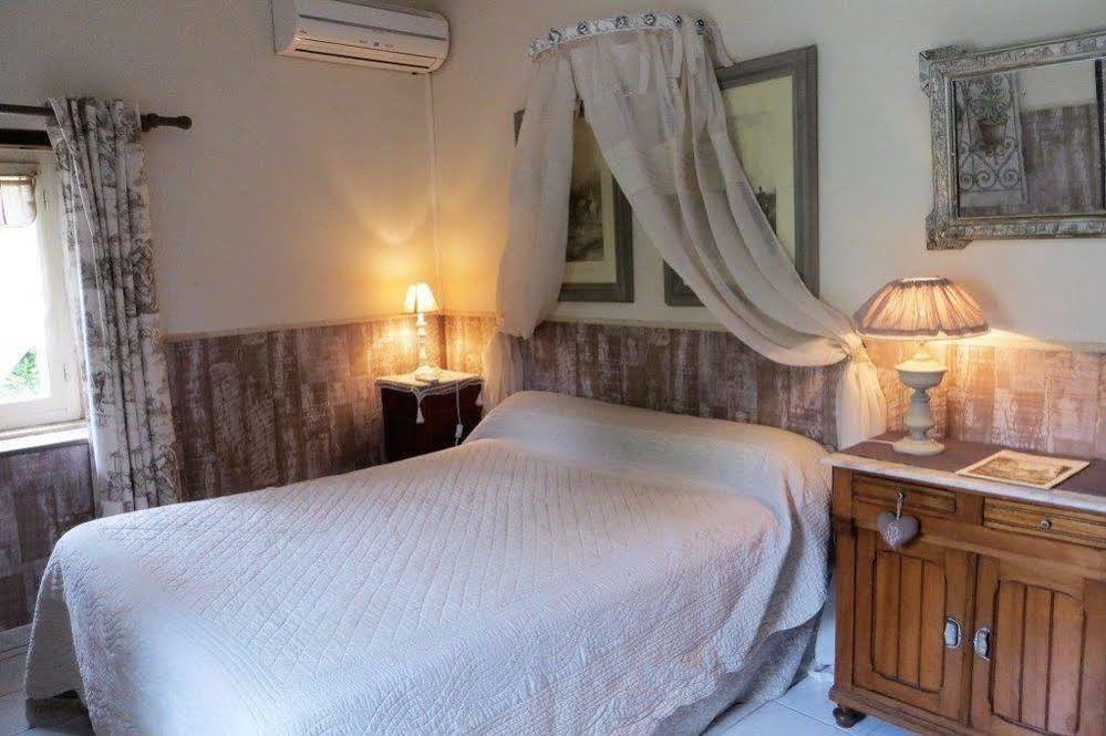 Aux Trois Fontaines Bed and Breakfast Eynesse Buitenkant foto