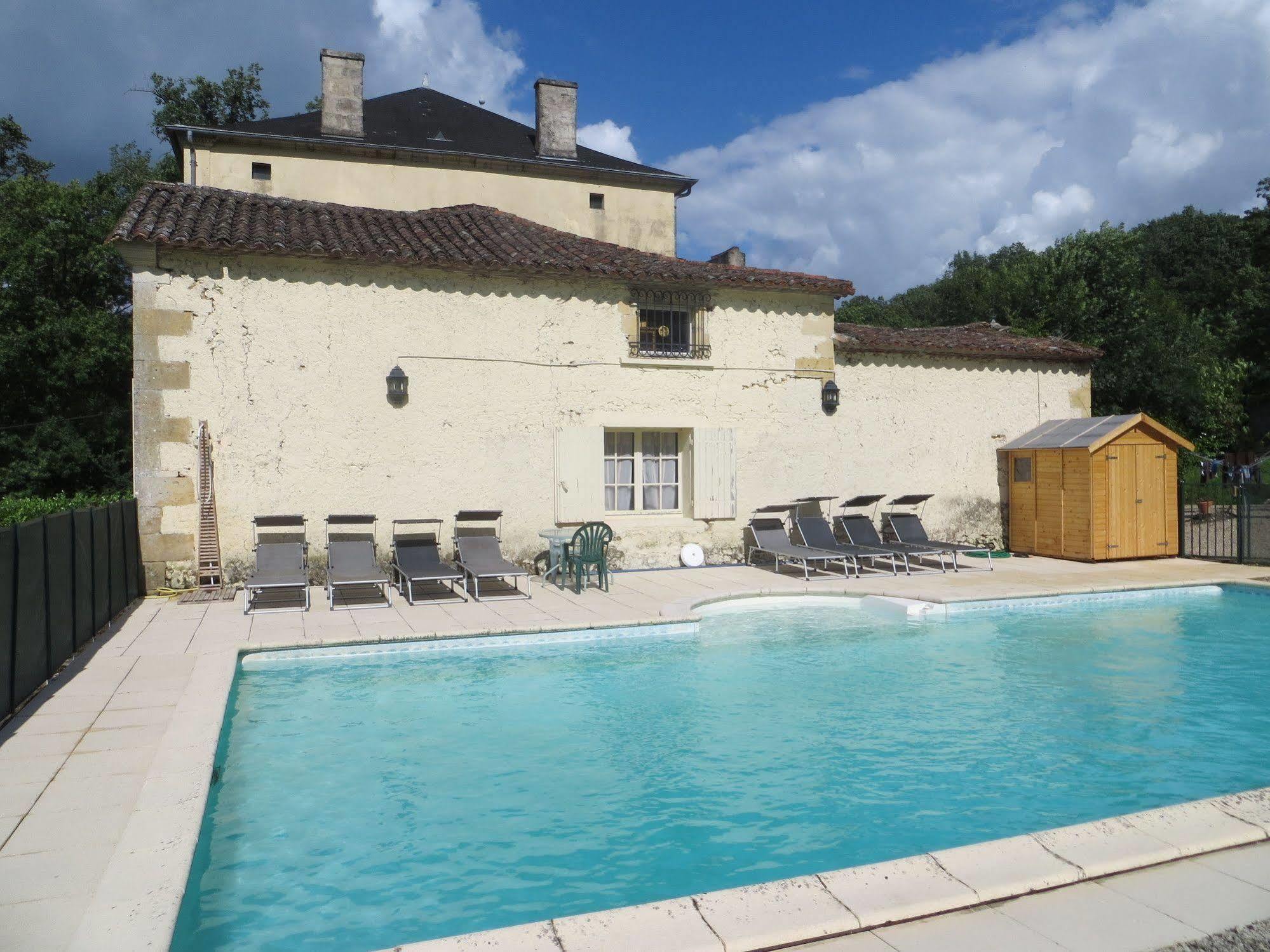 Aux Trois Fontaines Bed and Breakfast Eynesse Buitenkant foto