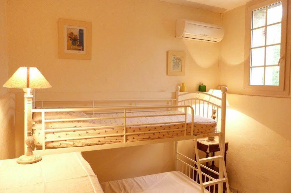 Aux Trois Fontaines Bed and Breakfast Eynesse Buitenkant foto